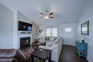 520 Poults Dr, Richlands, NC 28574 - Photo 5