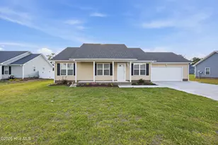 211 Compass Dr, Elizabeth City, NC 27909 - Photo 1