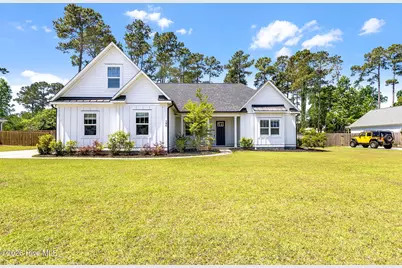 506 Crown Pointe Drive, Hampstead, NC 28443 - Photo 1