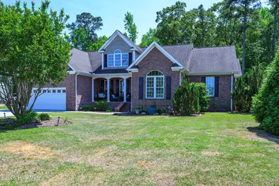 135 Staffordshire Drive, New Bern, NC 28562 - Photo 1