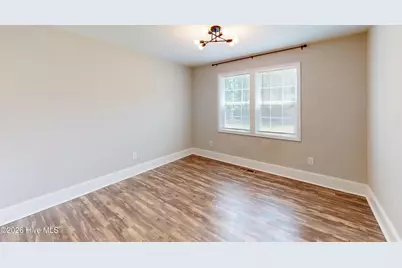 203 S Pine Street, Aberdeen, NC 28315 - Photo 9