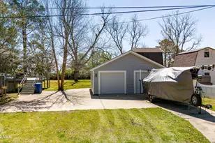 205 High St, Oriental, NC 28571 - Photo 29