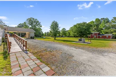 1600 Nc Hy 53 W, Burgaw, NC 28425 - Photo 31