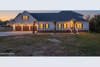 106 Elizabeth Way Court, Swansboro, NC 28584 - Photo 1