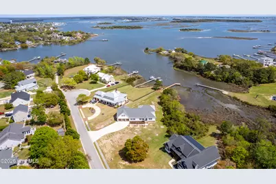 106 Elizabeth Way Court, Swansboro, NC 28584 - Photo 7