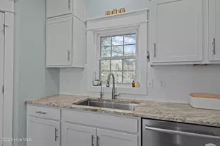 310 Lord Berkeley Dr, Emerald Isle, NC 28594 - Photo 21