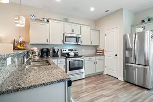 16 Outrigger Dr, Swansboro, NC 28584 - Photo 3