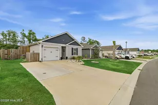2028 Course Ln, Surf City, NC 28445 - Photo 3