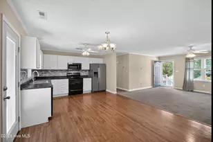 402 Betty Dr, Elizabeth City, NC 27909 - Photo 7