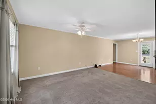 402 Betty Dr, Elizabeth City, NC 27909 - Photo 5