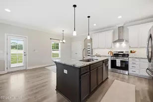 300 Shortleaf Dr, Grimesland, NC 27837 - Photo 9
