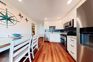 275 W First St, Ocean Isle Beach, NC 28469 - Photo 9
