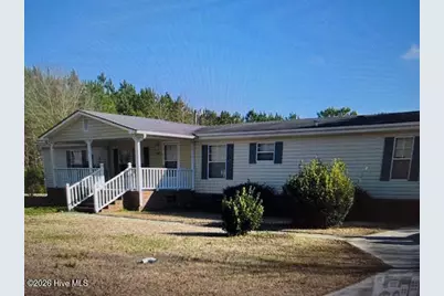 393 W Ridge Street, Rose Hill, NC 28458 - Photo 1