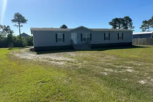 4214 8th St SE, Southport, NC 28461 - Photo 3