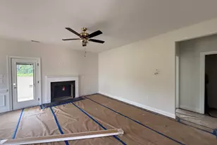 133 Margot Manor Dr, Benson, NC 27504 - Photo 3
