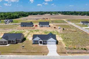 303 Allies Dr, Goldsboro, NC 27534 - Photo 5