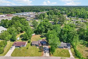 207 Stillwood Dr, Jacksonville, NC 28540 - Photo 35