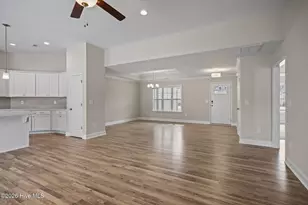 811 Lendy Dr, Greenville, NC 27858 - Photo 7