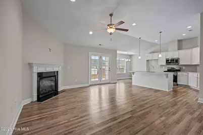 811 Lendy Drive, Greenville, NC 27858 - Photo 7