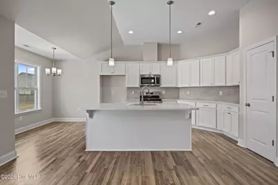 811 Lendy Drive, Greenville, NC 27858 - Photo 9