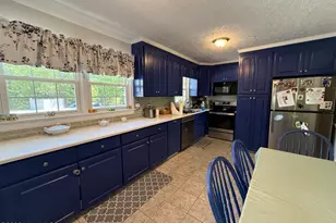3731 Marsh Rd, Bladenboro, NC 28320 - Photo 5