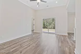 210 S Umbrella Palm Dr, Hampstead, NC 28443 - Photo 5