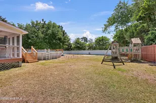 604 Van Dorn Ct, Wilmington, NC 28412 - Photo 5