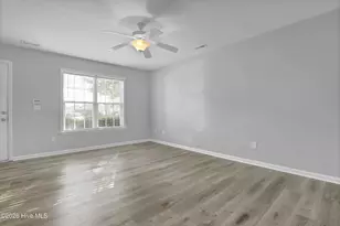 422 Caldwell Loop, Jacksonville, NC 28546 - Photo 5