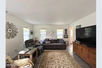 124 Empire Boulevard, Jacksonville, NC 28546 - Photo 5