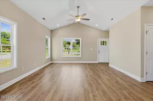 311 N Wilson Ave, Dunn, NC 28334 - Photo 15