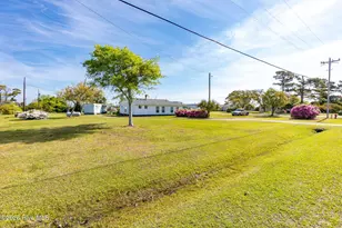 187 Mullens Dr, Harkers Island, NC 28531 - Photo 7