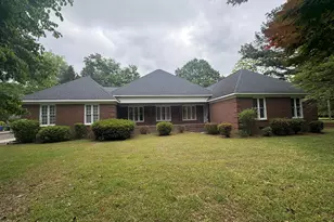 1706 Nash St N, Wilson, NC 27893 - Photo 1