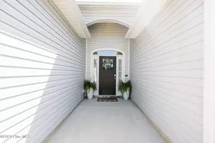 1010 Bluewater Blvd, New Bern, NC 28562 - Photo 9
