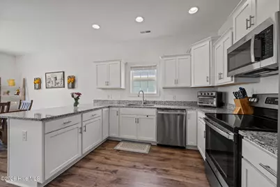 1010 Blue Water Boulevard, New Bern, NC 28562 - Photo 21