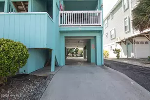 1601 Carolina Beach Ave N, Carolina Beach, NC 28428 - Photo 17
