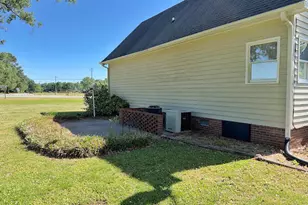 2496 N Nc 24 Hwy, Beulaville, NC 28518 - Photo 37