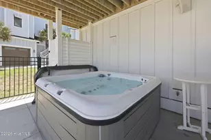 109 Ocean Blf Dr, Indian Beach, NC 28512 - Photo 9
