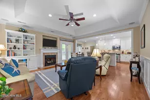102 Travis Dr, Beaufort, NC 28516 - Photo 9