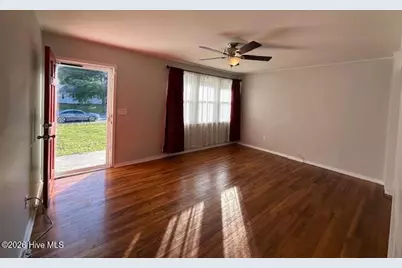 508 Henderson Drive, Jacksonville, NC 28540 - Photo 3