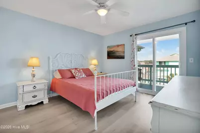 1013 Carolina Beach Avenue N #3d, Carolina Beach, NC 28428 - Photo 17
