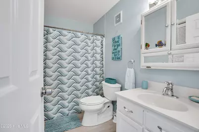 1013 Carolina Beach Avenue N #3d, Carolina Beach, NC 28428 - Photo 21