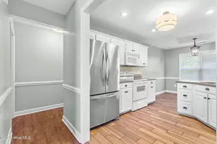 110 Sellhorn Blvd, New Bern, NC 28562 - Photo 5
