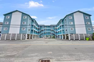 1404 Canal Dr, Carolina Beach, NC 28428 - Photo 1
