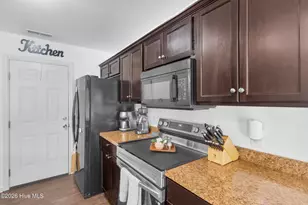 306 Tuscan Ct, Richlands, NC 28574 - Photo 15