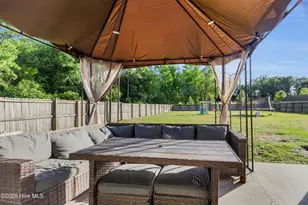 306 Tuscan Ct, Richlands, NC 28574 - Photo 17