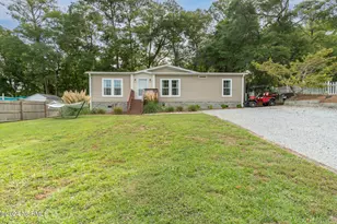 314 Jones St, Emerald Isle, NC 28594 - Photo 3