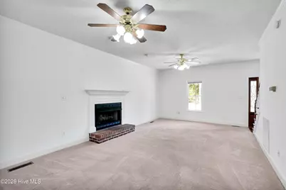 4927 Woodcrest Drive, Castle Hayne, NC 28429 - Photo 9