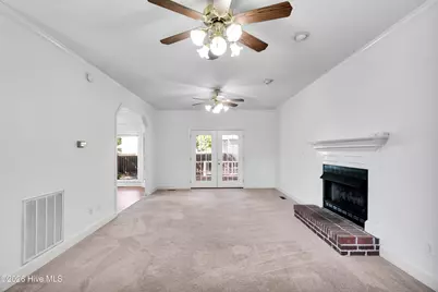 4927 Woodcrest Drive, Castle Hayne, NC 28429 - Photo 7