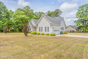 104 Trestle St, Hamlet, NC 28345 - Photo 5