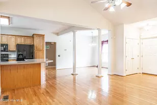 104 Trestle St, Hamlet, NC 28345 - Photo 17